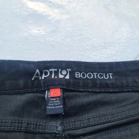 APT 9 Bootcut Low Rise Stretch Denim Jeans Women's Dark Wash Black Petite 6P - Picture 7 of 10